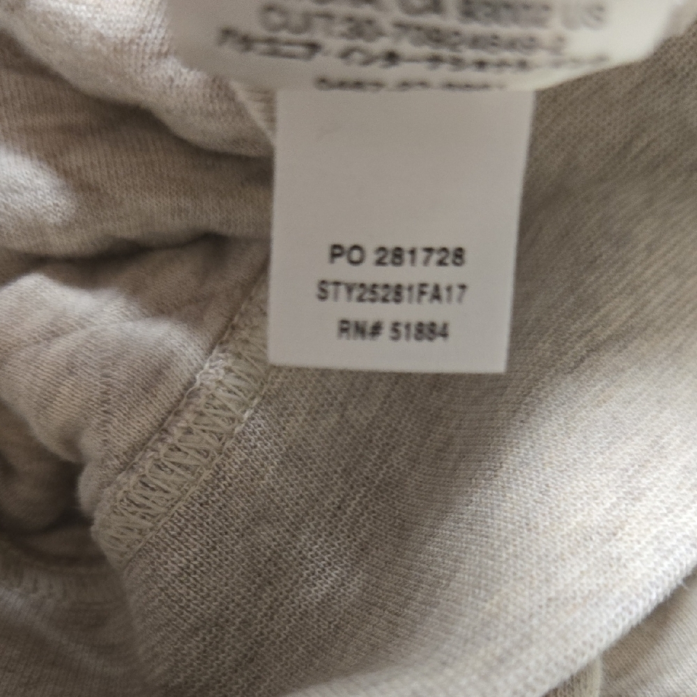 Patagonia Quilted Pullover Sweatshirt in Light Beige with Olive Trim - Picture 4 of 4